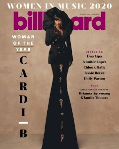 ​Cardi B 被杂志评为年度女性，挑战时尚大牌前卫时装