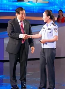 ​女民警董艳珍：脚印中的破案奇才，让刑侦大师李昌钰都拜服！