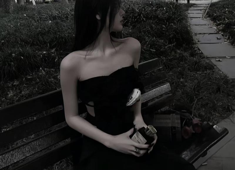 婚后出轨前男友了怎么办（结婚后与初恋男友出轨怎么办）