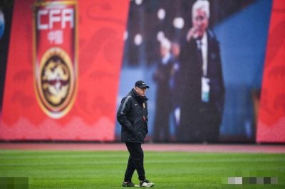 ​国脚年薪知多少