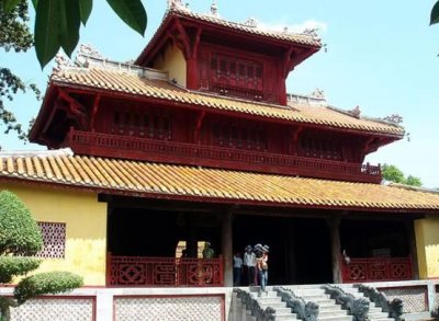 ​军事史上最后的堡垒战，1968年顺化之战，越南皇宫成了工事