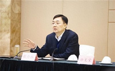 ​宿迁白酒大王张雨柏：39岁进入洋河酒厂，如今公司上市，身家85亿