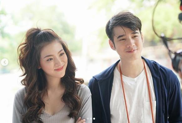 《初恋小事》阿亮、小水合体洒糖！男友视角美照连发秒恋爱