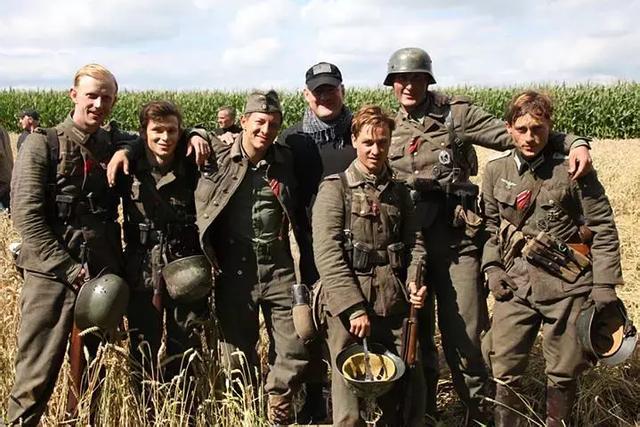 25部经典二战电视剧（45部经典二战电影电视剧）(17)