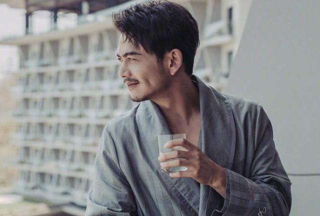 16岁开始北漂，却考上中央戏剧学院，一部戏红遍全国！