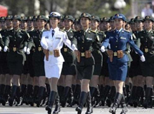 她，中国最美的女兵，三军仪仗队女兵分队队长，不爱红装爱武装