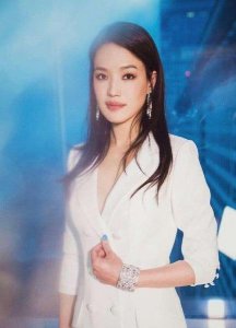 ​著名电影女演员有哪些(好莱坞十大女明星排行榜 前十名)