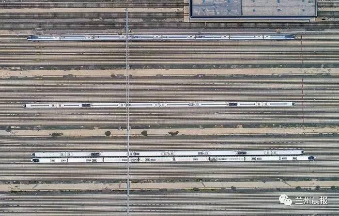 西宁到西安动车232.5元，到太原411元，下午4点发售！到北京广州上海长沙…