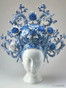 ​惊艳！青花瓷制成的繁花发冠也太美了吧！老祖宗的审美真的是YYDS