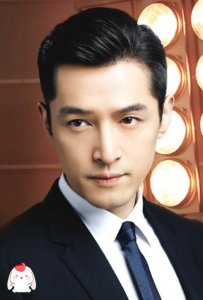 胡歌2个前女友，你却只盯薛佳凝？揭秘胡歌的“风流”与“豪横”