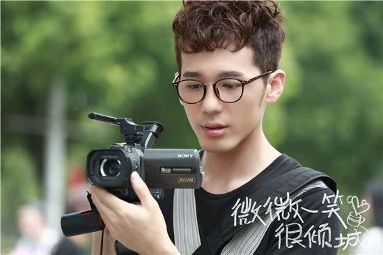 《微微一笑很倾城》认出了杨洋认出了白宇，没想到竟还有李现！