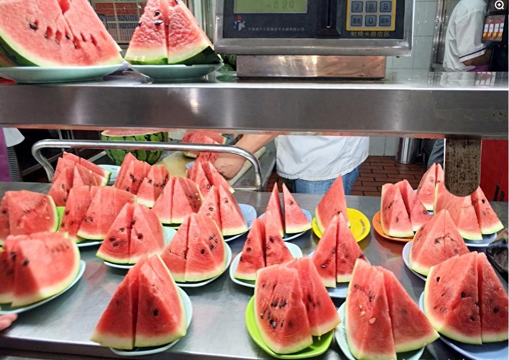 镜头下清华大学的食堂，这样的价格什么水平？