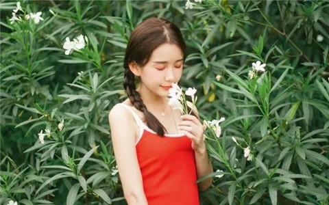 跟女朋友吵架她记仇怎么办