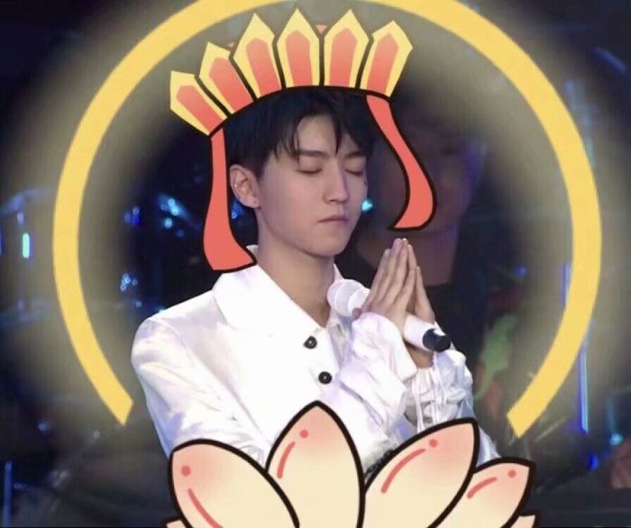 逢考必过王俊凯图片，王俊凯逢考必过锦鲤图