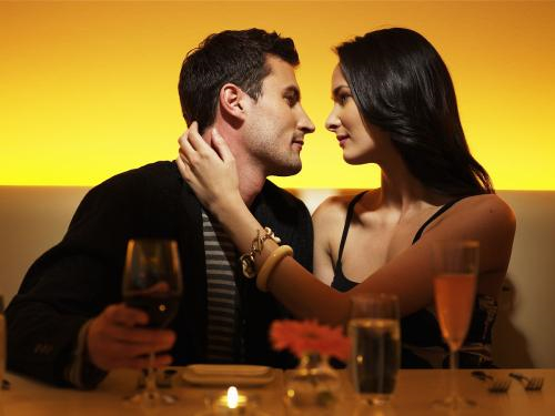 男人最想被女人触碰的地方是哪些 男人喜欢被女人摸哪里会扛不住