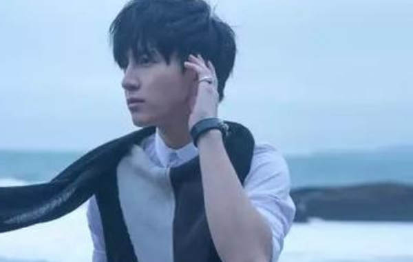 卓伟最新爆料薛之谦爆红人品变差？薛之谦人设崩塌事件起因经过