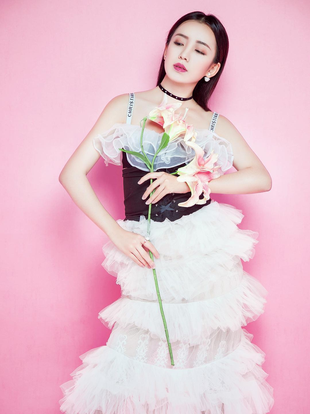 徐一娢个人资料写真作品