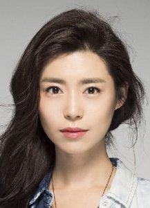 ​卢杉个人资料写真作品