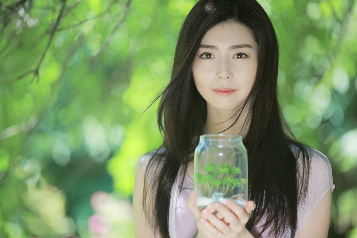 卢杉个人资料写真作品