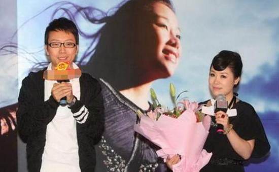 李玉刚老婆和女儿照片 李玉刚范小宁分手后为什么不结婚？