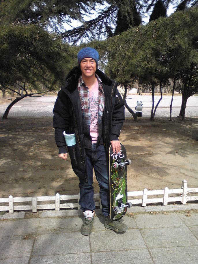 张致恒个人资料写真作品