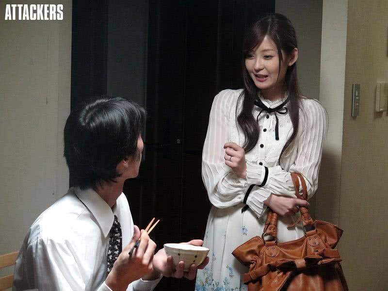 石原莉奈个人资料写真作品