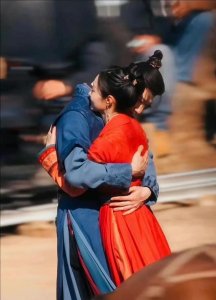 ​白敬亭宋轶官宣了吗(白敬亭宋轶恋情曝光)