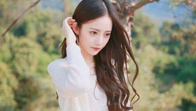 ​和女生聊天聊什么话题不会踩雷？