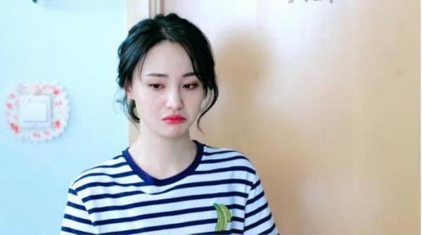 《青春斗》各大主演评价郑爽：直率勤奋，除了写书她连编程都要学