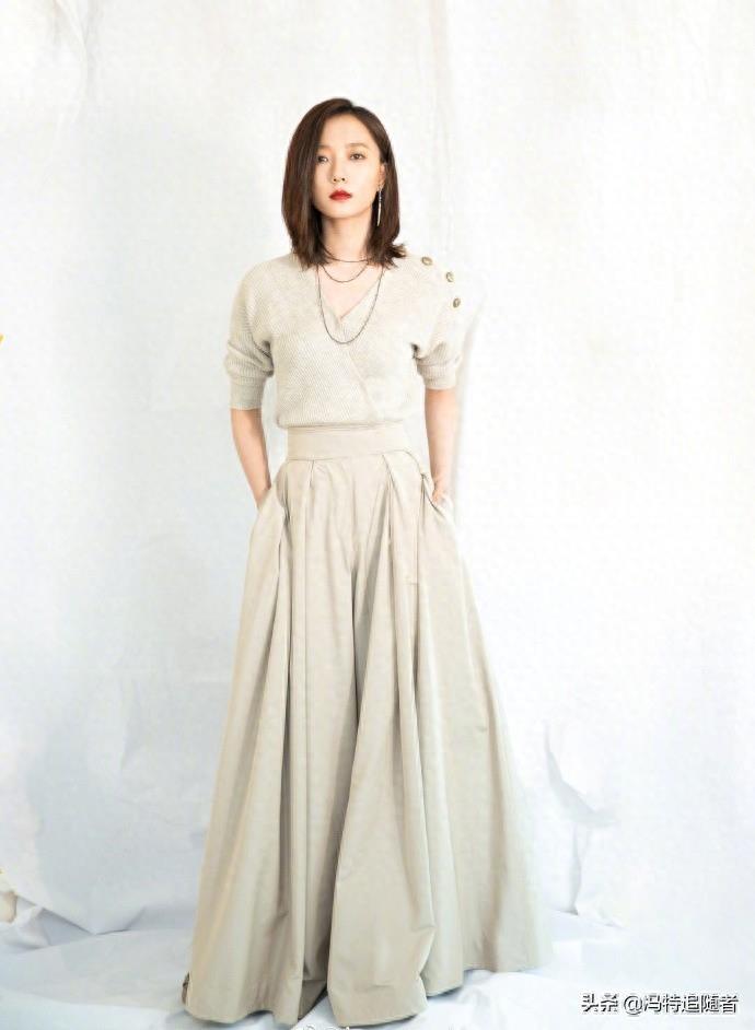 《奋斗》三大女主演现状，一个已离婚、一个深陷绯闻、一个仍单身