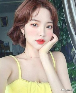 ​5款日系文艺短发发型，秒变时尚清新女生