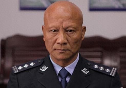 56岁计春华近照，演了一辈子的坏蛋，几十载容貌不改让人叹服