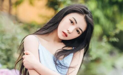 刚加的女生不回复你信息代表什么