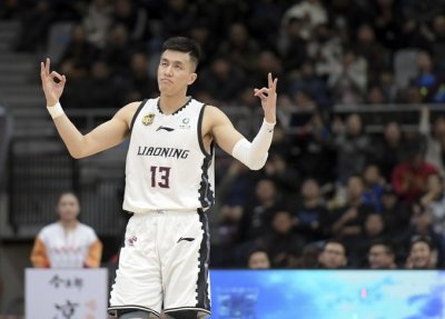 ​CBA巅峰对决辽宁艰难取胜 郭艾伦金句“一波八折”走红