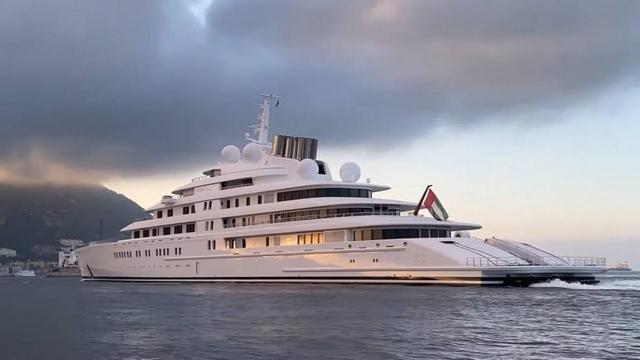 世界最大超级游艇（世界前9大超级游艇）(22)