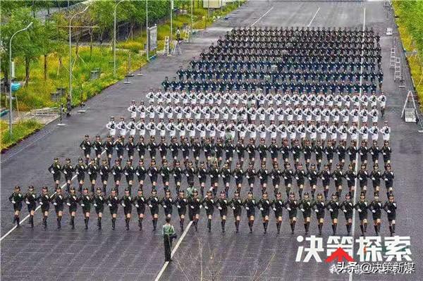 国庆70周年阅兵女兵方队名单组图 河南新蔡一朵花靓丽女兵方队(8)