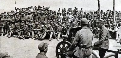 ​抗战初期，8路军总指挥部，4个重要的职位，分别是谁担任？