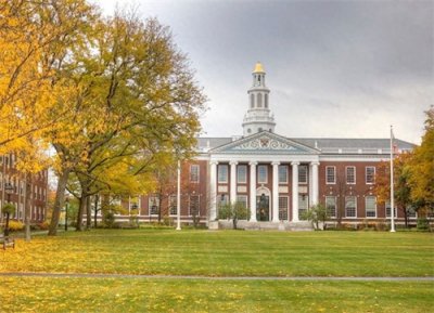 ​哈佛大学在哪里？