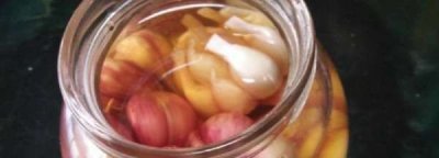 ​泡蒜怎么做又脆又好吃,泡蒜怎么做又脆又好吃麻辣