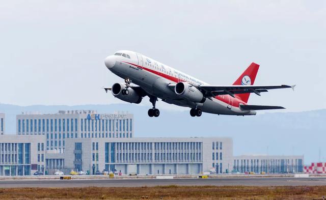 哪个航班能看到九寨沟（重庆九寨沟7月16日复航）(1)