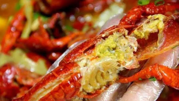 小龙虾里的黄能不能吃,龙虾黄色部分能吃吗图6