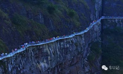​不去张家界，广东五指石就能体验最刺激的玻璃栈道