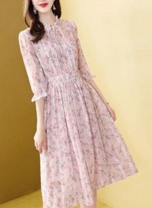 ​第一次跟男生约会穿什么衣服比较好(男生和女生第一次约会穿什么衣服比较好?)