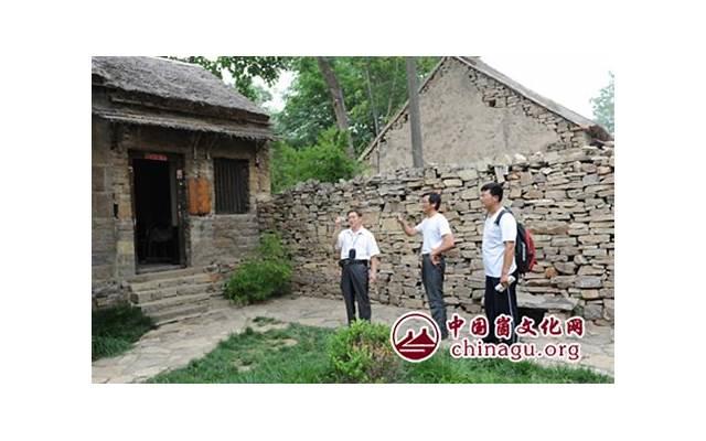 如何隔着屏幕把对象撩起火，异地恋撩对象的4种方法(怎么才能隔着屏幕把对象撩起火)