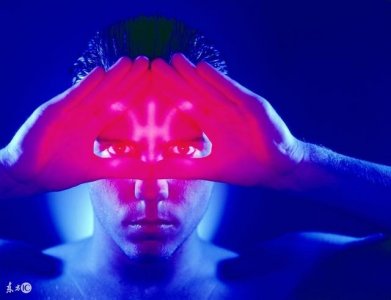 ​小说：强化末世黑科技房车，造出强行消除病菌功能