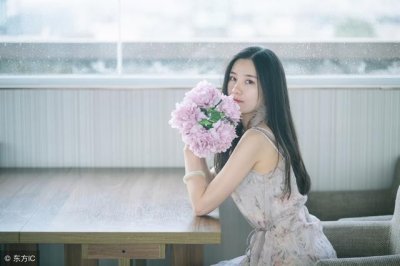 ​小说：男主和爷爷一起被下放，被村里的混混盯上，日子难熬