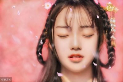 ​小说：皇上把丞相府两千金指婚给他，太子知晓后嫉妒恨，欲加害他