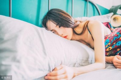 ​小说：她平白无故被车撞，那人不和她道歉，竟跑去关心车怎么样了