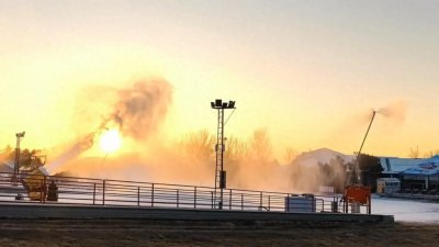 “开板”时间定了!昌平各大滑雪场造雪进行时——