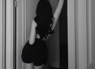 暗恋你的人都逃不过这十五种行为(暗恋你的人会永远把你放在心里吗)